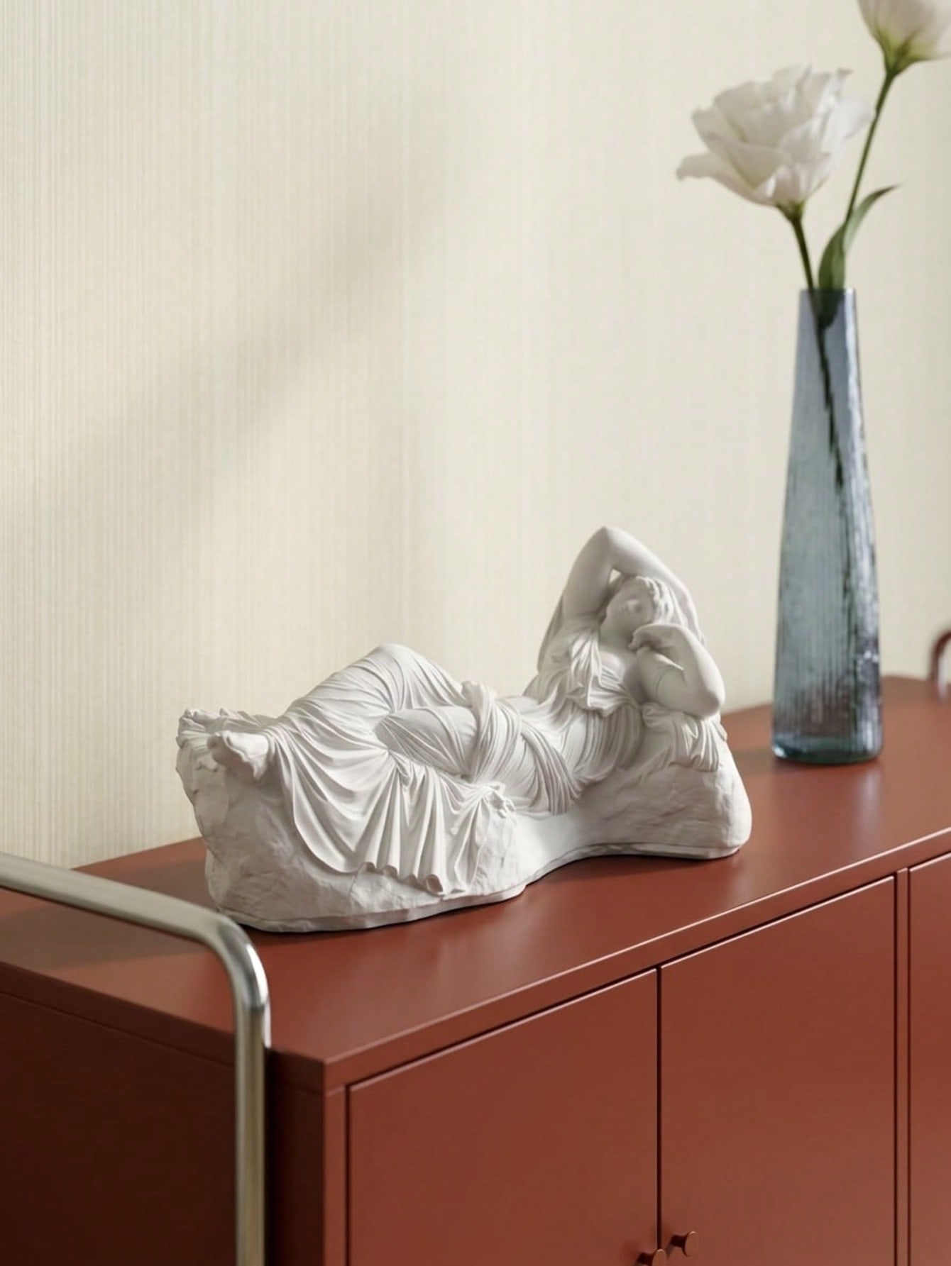 Classical Reclining Female Sta - Home Or Office Use ulasan dan harga